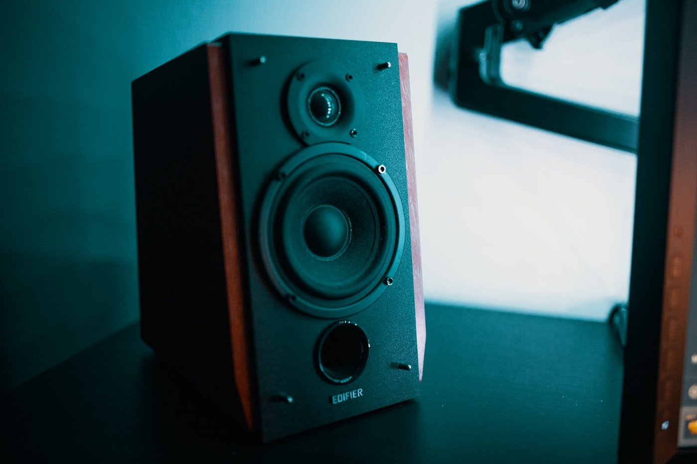 Stereo Speakers